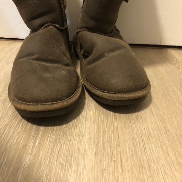 BearPaw boots size 9 perfect for winter, snow and skiing - Picture 2 of 7